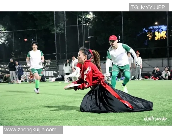 杭州飞盘队意识对比深度解析与战术创新探讨 杭州飞盘队意识对比深度解析与战术创新探讨