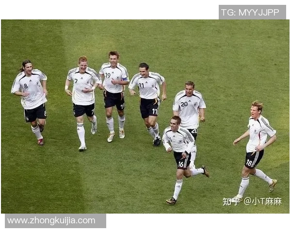 广州足球队的崛起之路:揭示他们背后的实力与激情 广州足球队的崛起之路:揭示他们背后的实力与激情