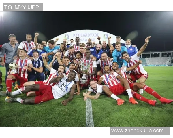 武汉足球队实力分析:从历史成就到未来展望的全面解读 武汉足球队实力分析:从历史成就到未来展望的全面解读